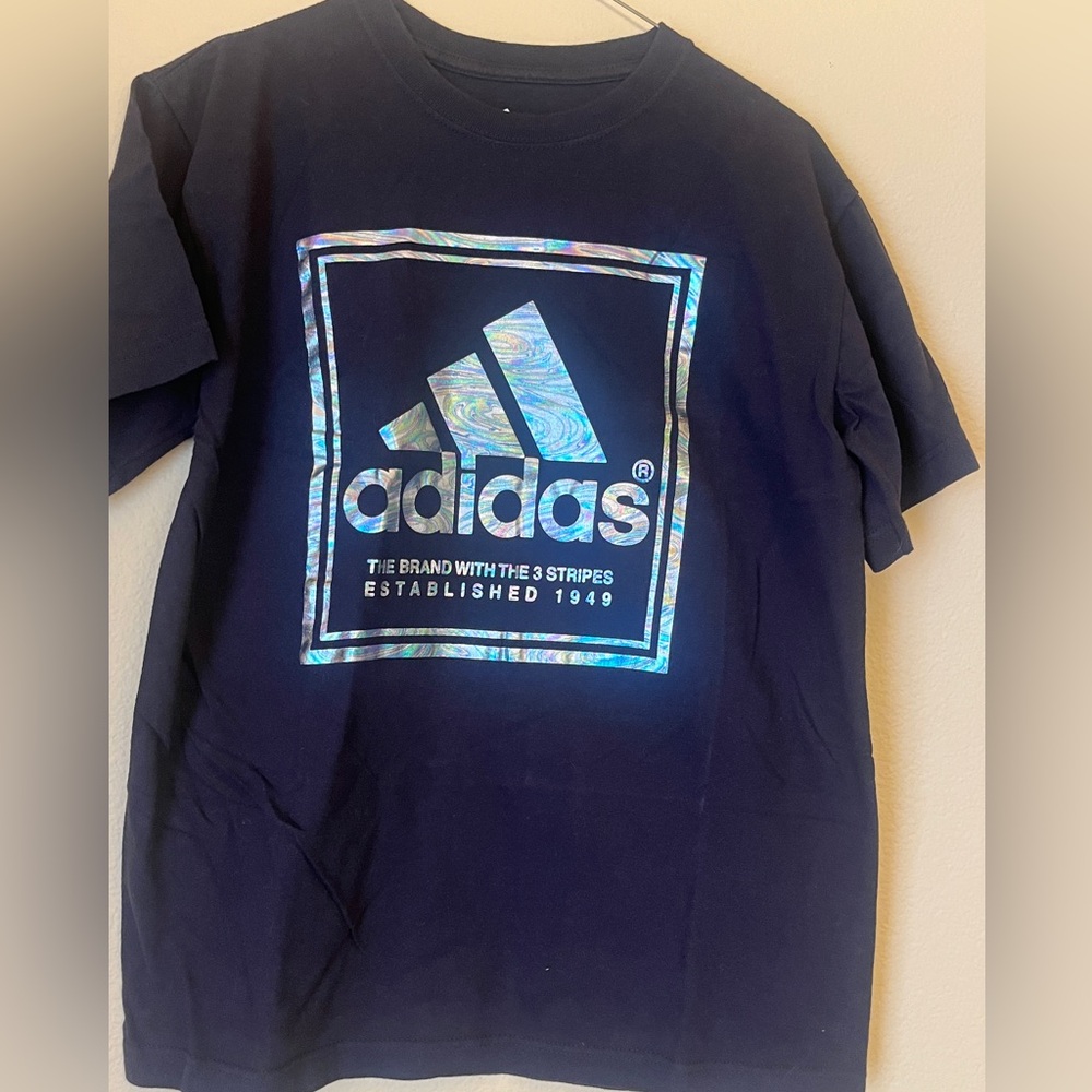 Adidas tee